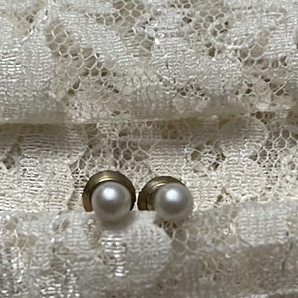 Napier Jewelry - Napier/vintage faux pearl earrings